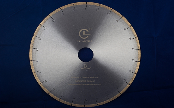 金剛石鋸片注意事項(xiàng) 金剛石鋸片注意事項(xiàng)