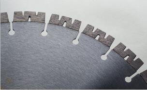 金剛石鋸片的五項(xiàng)參數(shù)標(biāo)準(zhǔn)采購者必看 金剛石鋸片的五項(xiàng)參數(shù)標(biāo)準(zhǔn)采購者必看