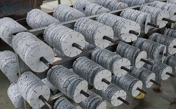 你知道金剛石切割片焊接技術(shù)的重要性么? 你知道金剛石切割片焊接技術(shù)的重要性么?