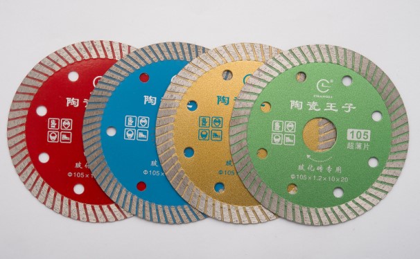 關(guān)于陶瓷鋸片燒結(jié)工藝常見(jiàn)現(xiàn)象的原因闡述